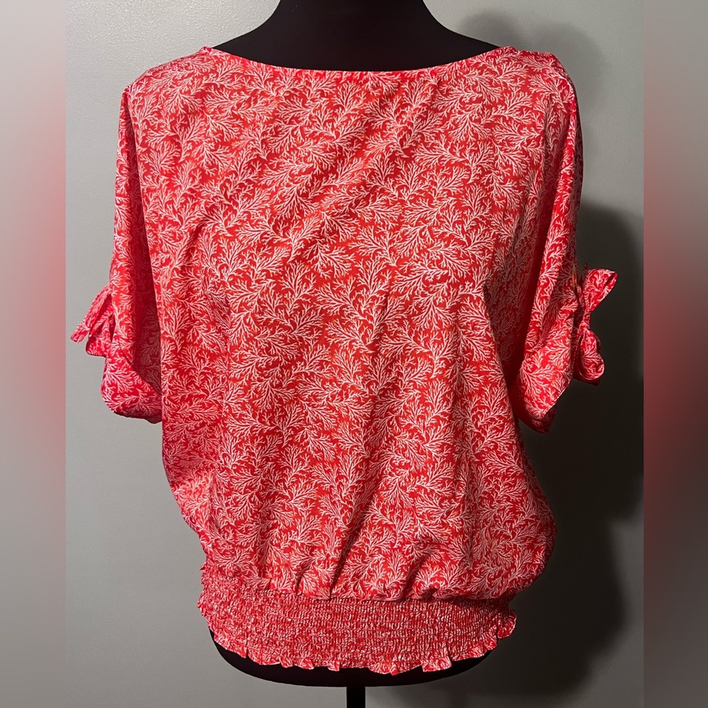 MICHAEL KORS Coral Fun Summer Top. Large, New With Tags.